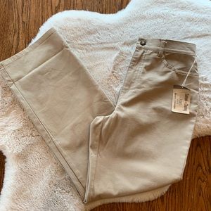 NWT. Simon Chang dress pant